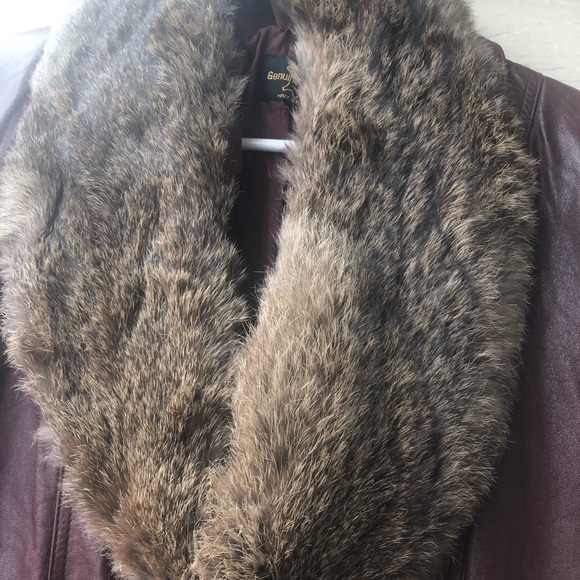 Winter sale ❣️❣️❣️Vintage leather jacket w authentic fur - Picture 4 of 8